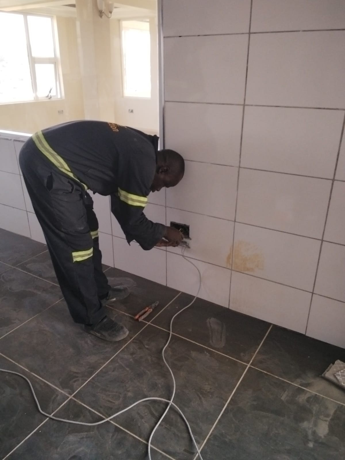 Single-site businesses maintenance work example